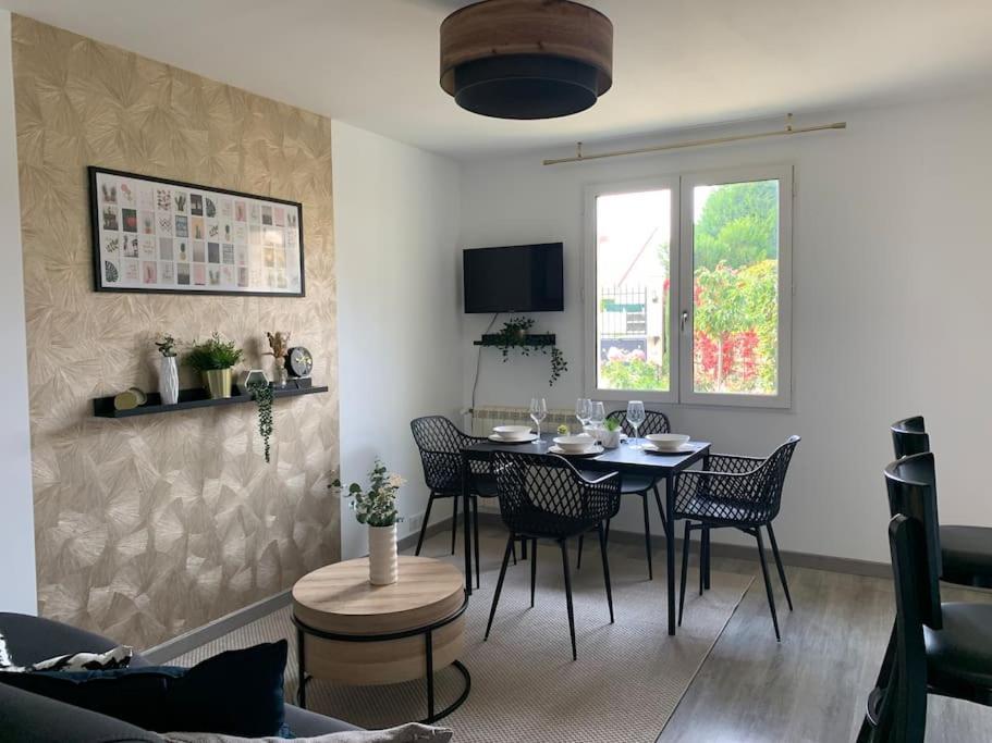 La Chapelle-en-Serval Appartement Proche Asterix, Stade De France, Chantilly, Roissy, Piscine Saisonniere מראה חיצוני תמונה